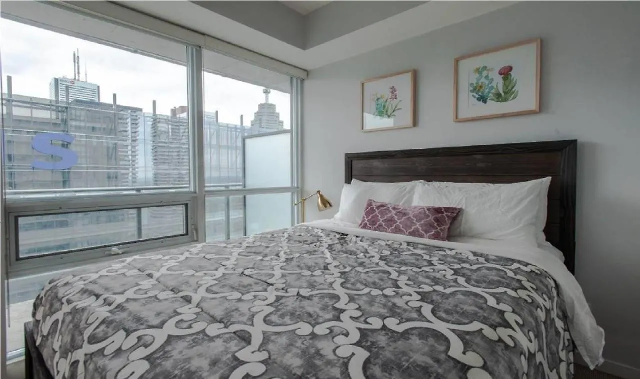 Toronto Downtown Core Two Bedroom Condo With Cn Tower View, Free Parking Canada