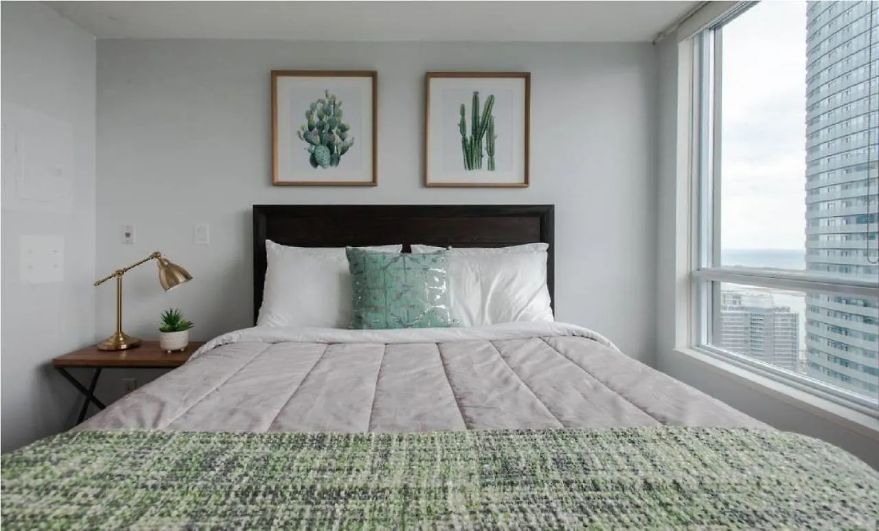 Toronto Downtown Core Two Bedroom Condo With Cn Tower View, Free Parking