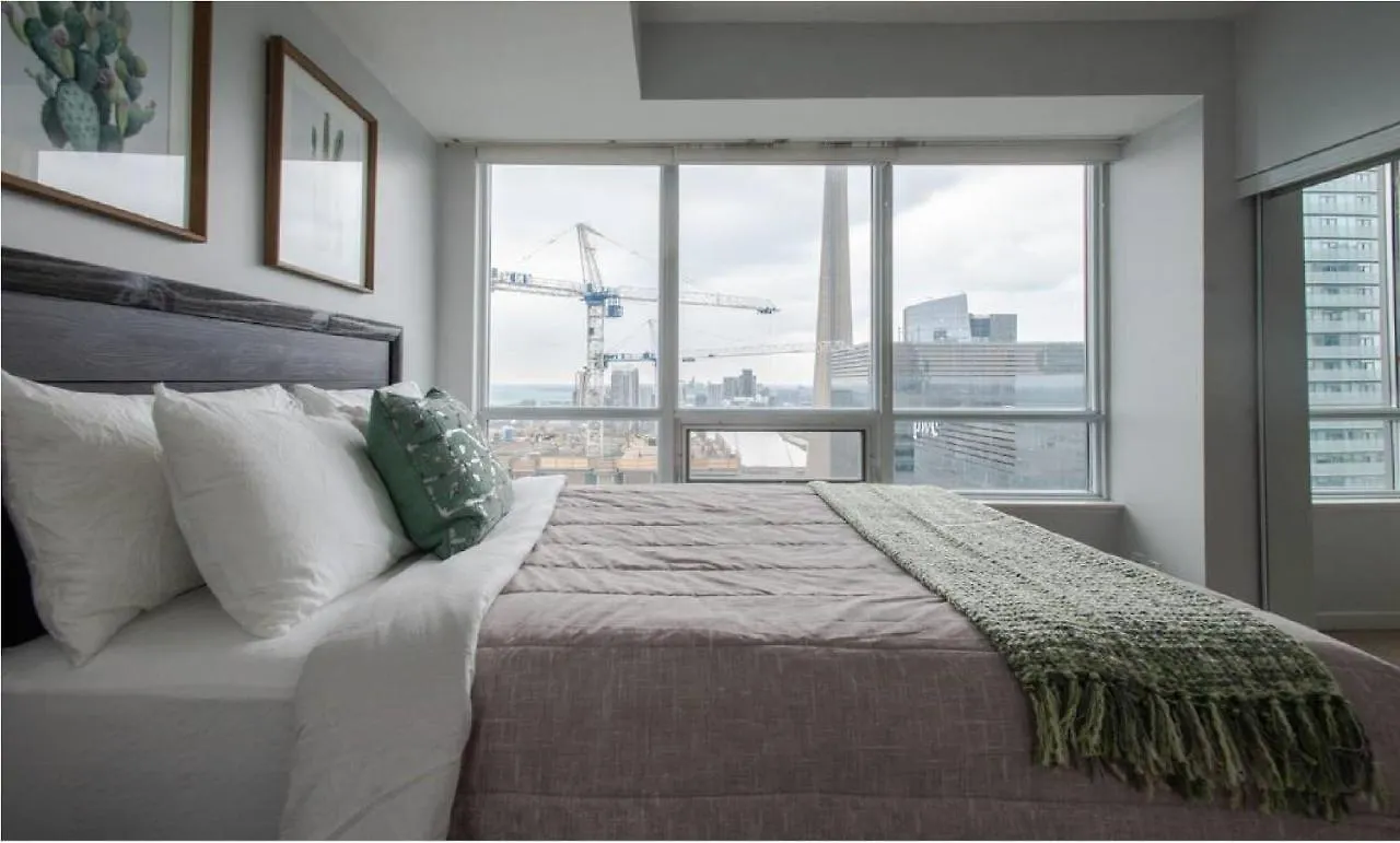 Toronto Downtown Core Two Bedroom Condo With Cn Tower View, Free Parking 0*,